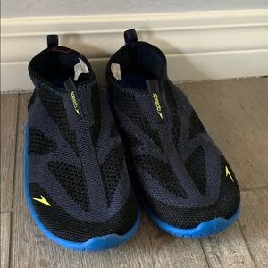 Kids water shoes